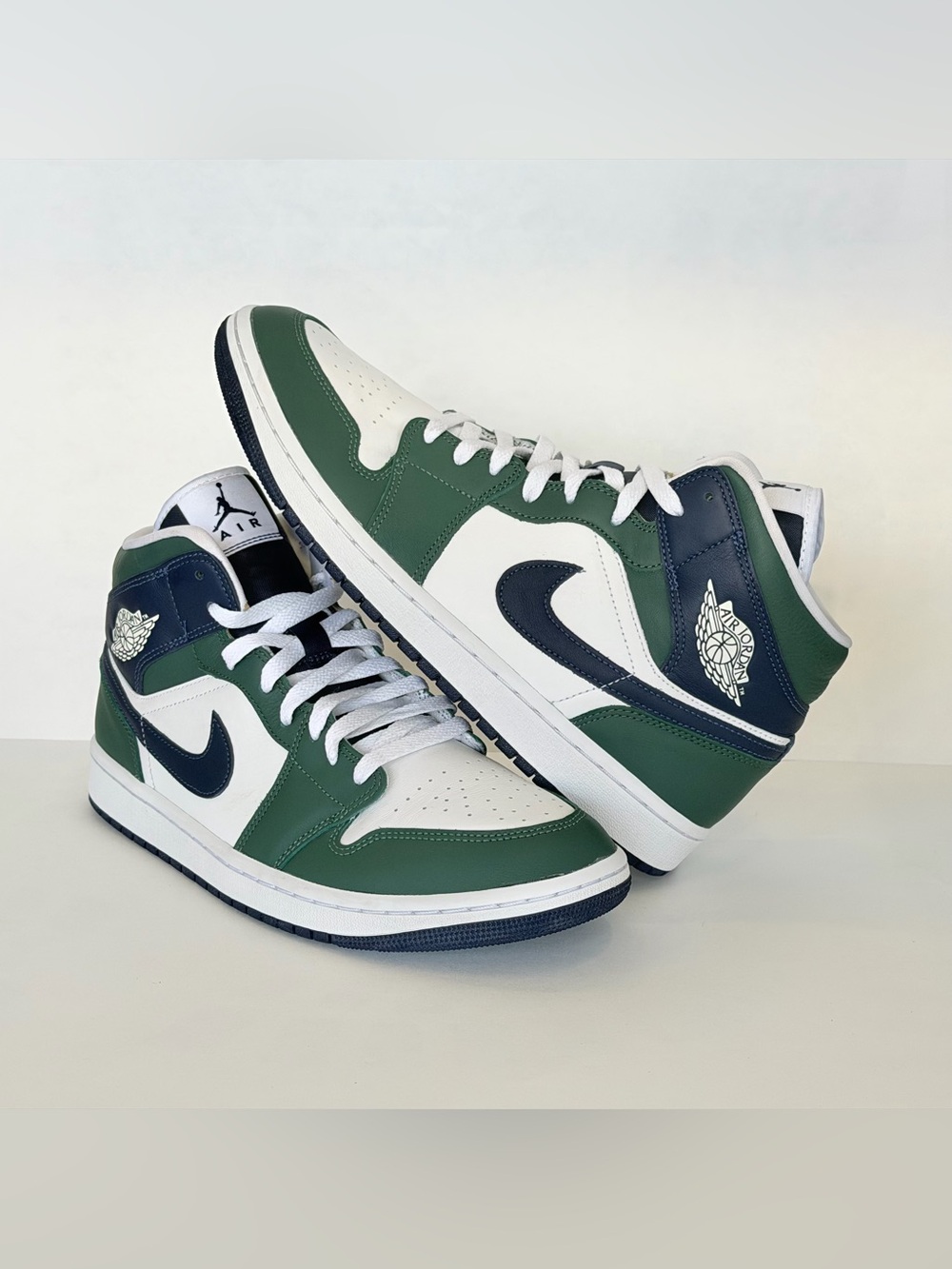 Jordan Air Jordan 1 Mid Women’s  Sneakers Noble Green DZ5326-300 Women’s size 12